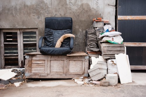 Eco-friendly recycling process with enclosed skip